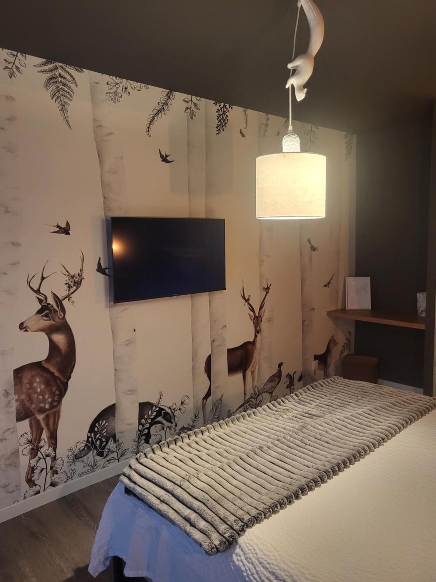 Eclat De Nuit Bed & Breakfast Saint-Prix  Bagian luar foto