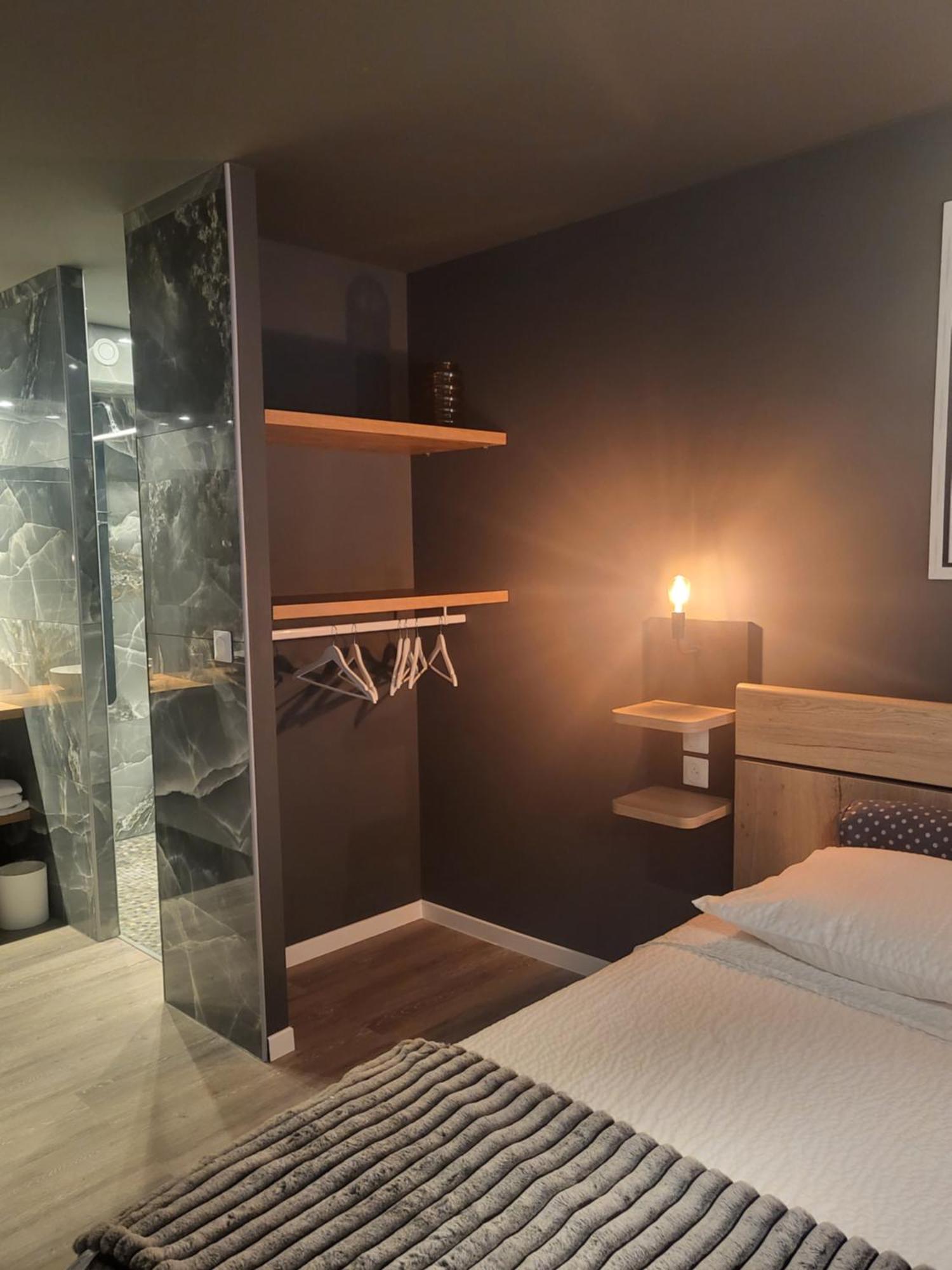 Eclat De Nuit Bed & Breakfast Saint-Prix  Bagian luar foto