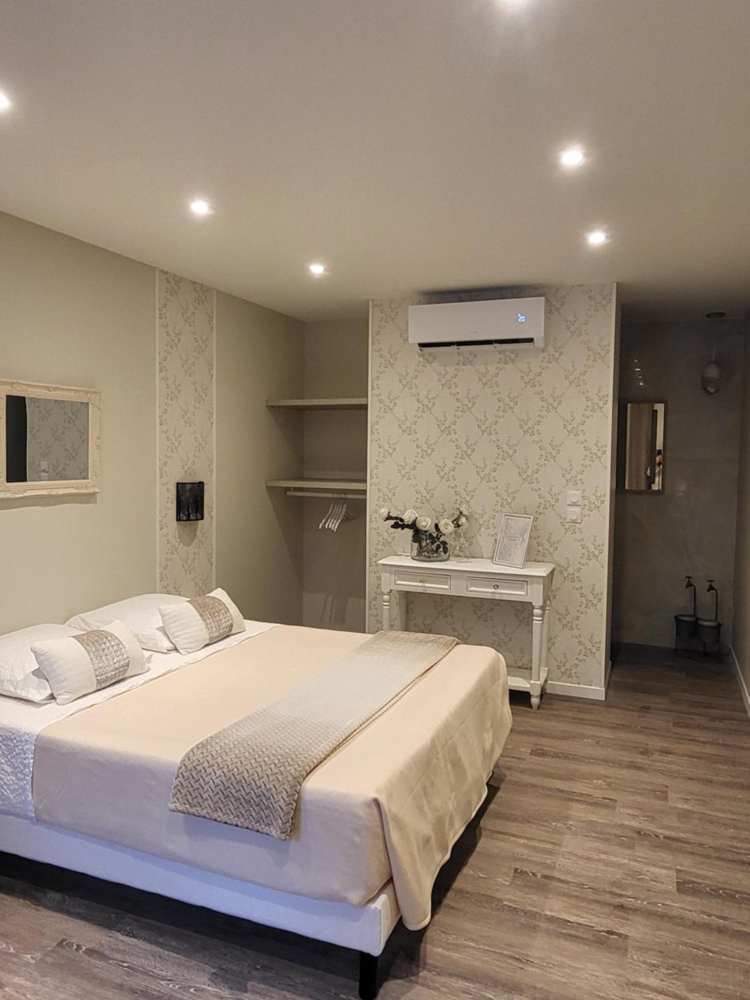 Eclat De Nuit Bed & Breakfast Saint-Prix  Bagian luar foto