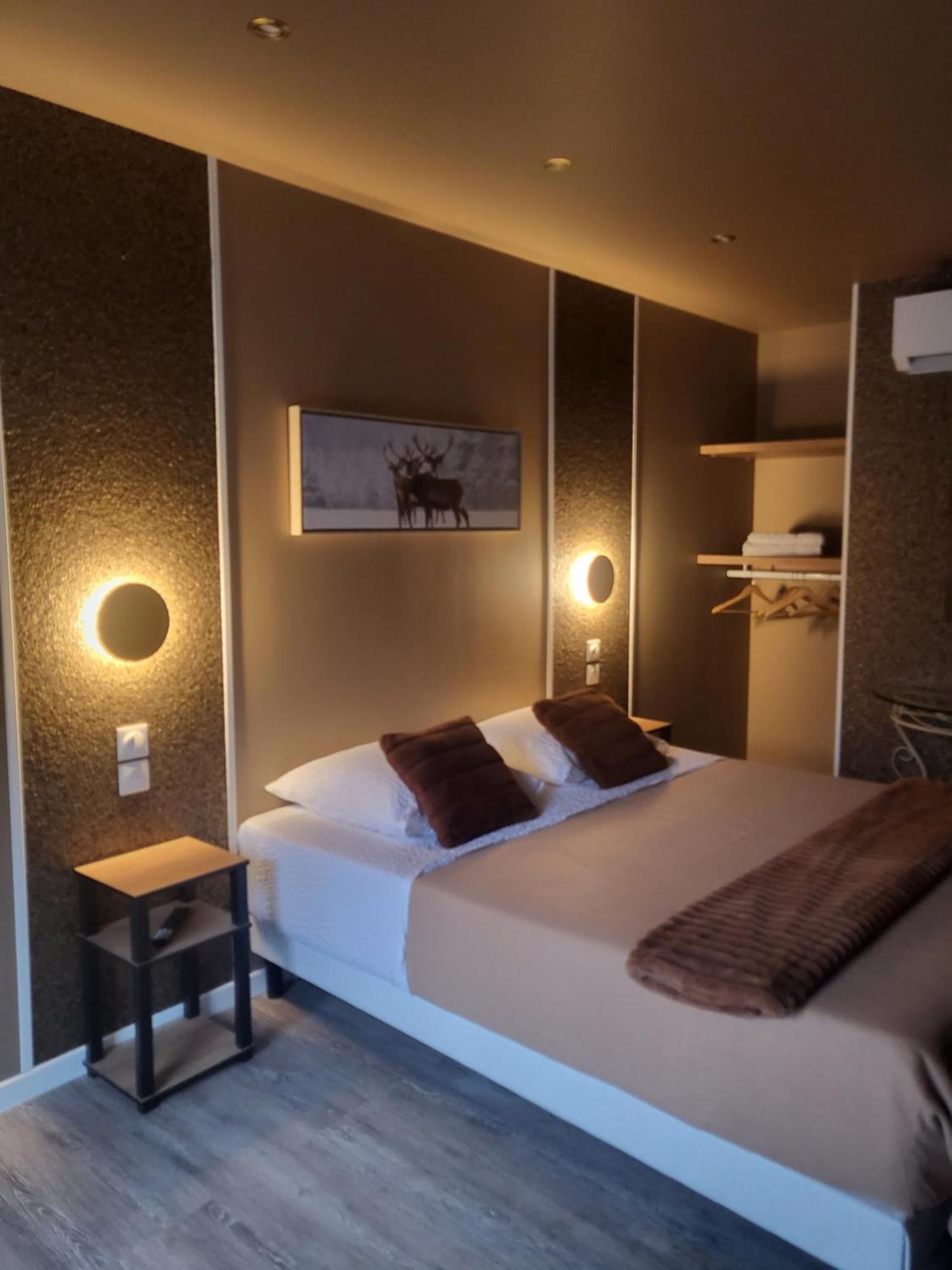 Eclat De Nuit Bed & Breakfast Saint-Prix  Bagian luar foto